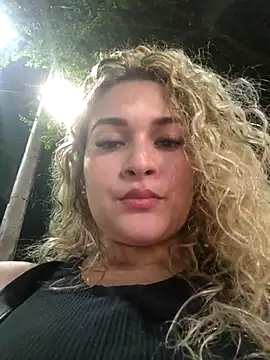 Sara smiiith211 online show from December 2025 12:07:01 AM