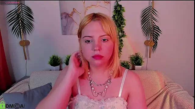 Snapshot of Stacy_Luv chatting on November 2025 09:53:01 AM Stacy Luv online show from November 2025 09:53:01 AM