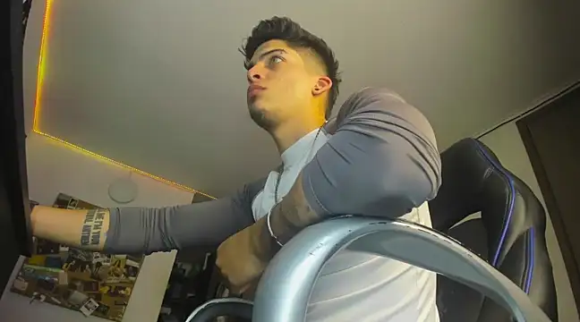 charlie hotxxx online show from December 2024 03:15:01 AM