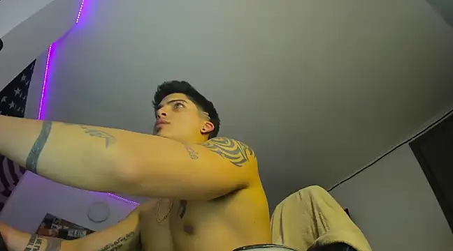 charlie hotxxx online show from February 2025 03:36:02 AM