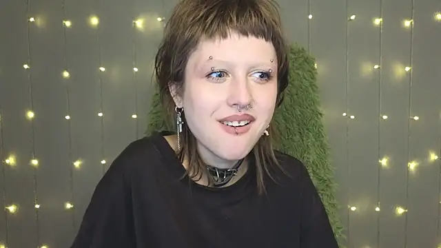 kortny yo online show from December 2024 03:52:02 AM