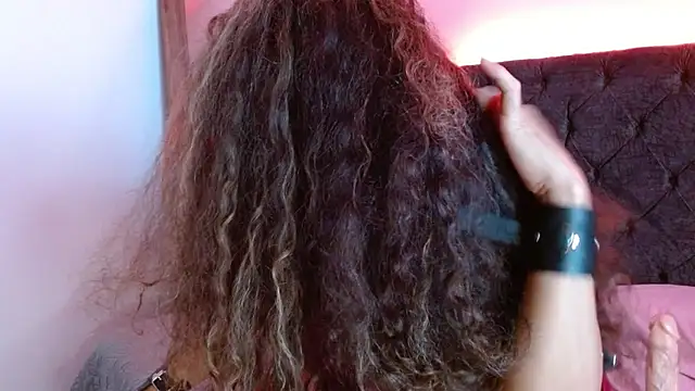 Alma Sexyy online show from February 2025 07:58:02 AM