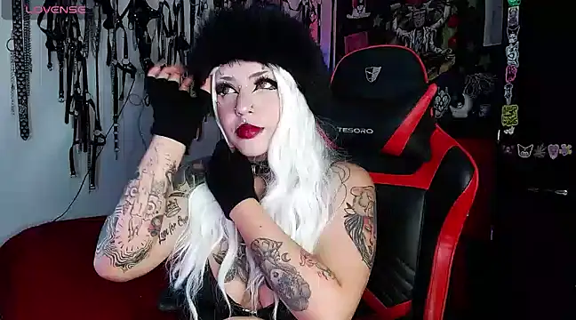 Snapshot of jannaink_ chatting on January 2025 12:44:02 AM jannaink online show from January 2025 12:44:02 AM