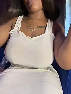 Snapshot of Cherrytowild chatting on January 2026 05:13:02 AM Cherrytowild online show from January 2026 05:13:02 AM