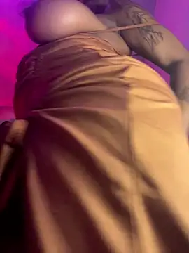 Snapshot of Cherrytowild chatting on April 2026 06:22:02 AM Cherrytowild online show from April 2026 06:22:02 AM