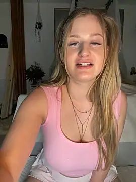 Busty-Ellie online show from December 2024 04:51:01 PM