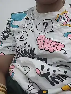 Snapshot of Aaradhya chatting on March 2025 11:08:02 AM Aaradhya online show from March 2025 11:08:02 AM