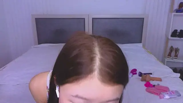 Snapshot of Tina_Kim_ chatting on January 2025 08:07:02 AM Tina Kim online show from January 2025 08:07:02 AM