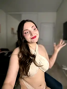 Snapshot of HoneySweetBee chatting on November 2025 11:10:02 PM HoneySweetBee online show from November 2025 11:10:02 PM