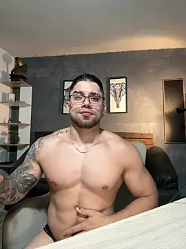 Snapshot of Mike_montoya1 chatting on August 2026 09:06:02 PM Mike montoya1 online show from August 2026 09:06:02 PM