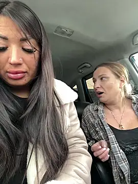 Snapshot of RuslanaXX chatting on November 2025 02:53:02 AM RuslanaXX online show from November 2025 02:53:02 AM