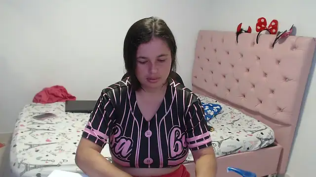 Snapshot of Aliciaheart chatting on January 2025 08:34:02 AM Aliciaheart online show from January 2025 08:34:02 AM