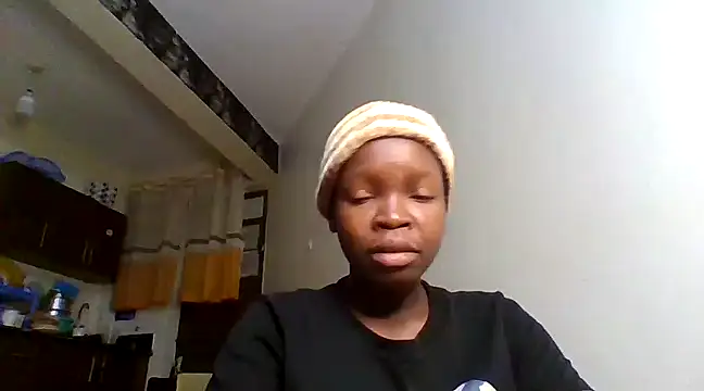 hunnybee007 online show from March 2025 07:55:02 PM