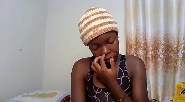 hunnybee007 online show from March 2025 01:46:01 AM