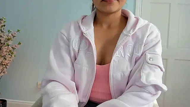 winterforu online show from September 2025 02:10:01 PM