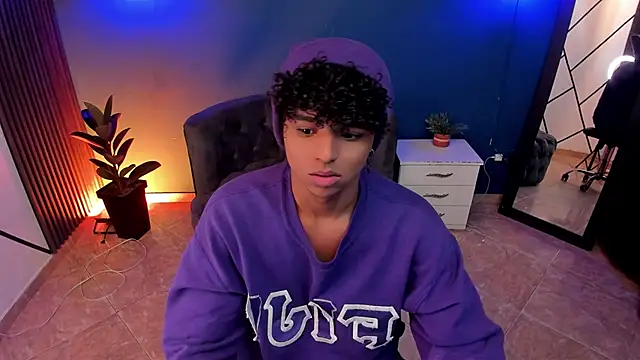 Noah Smith04 online show from October 2025 12:45:01 AM