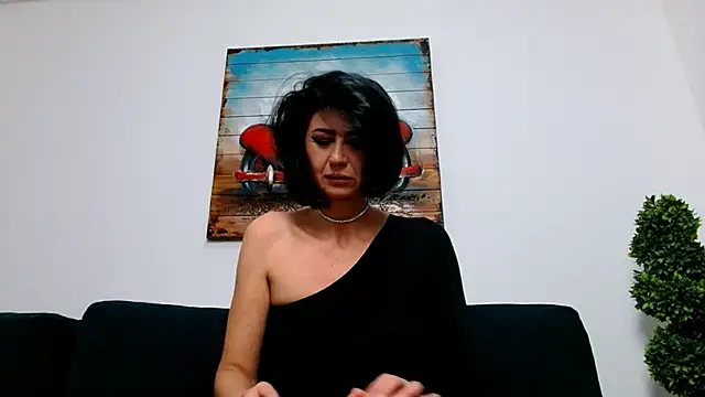 Snapshot of Taissa4U chatting on November 2025 07:32:02 PM Taissa4U online show from November 2025 07:32:02 PM