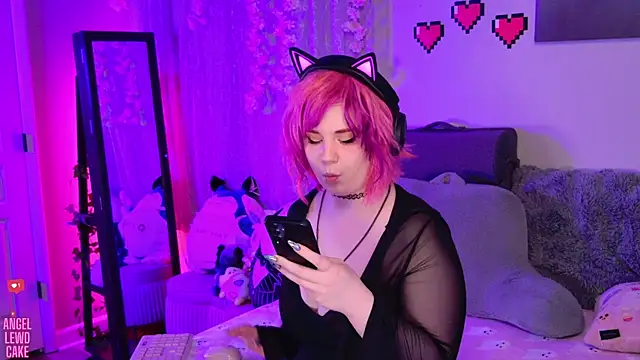 Snapshot of Angel-Lewd-Cake chatting on June 2026 12:54:01 AM Angel-Lewd-Cake online show from June 2026 12:54:01 AM