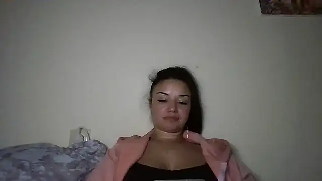 Linusya online show from November 2025 05:24:01 PM