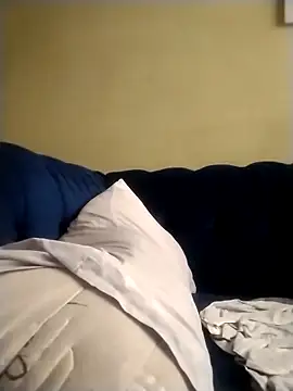 Snapshot of MATUREBUSSTY chatting on September 2025 06:15:02 AM MATUREBUSSTY online show from September 2025 06:15:02 AM