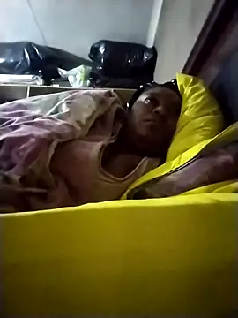 Snapshot of MATUREBUSSTY chatting on October 2025 03:27:01 AM MATUREBUSSTY online show from October 2025 03:27:01 AM