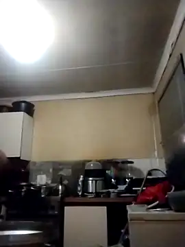 Snapshot of MATUREBUSSTY chatting on October 2025 05:23:02 PM MATUREBUSSTY online show from October 2025 05:23:02 PM