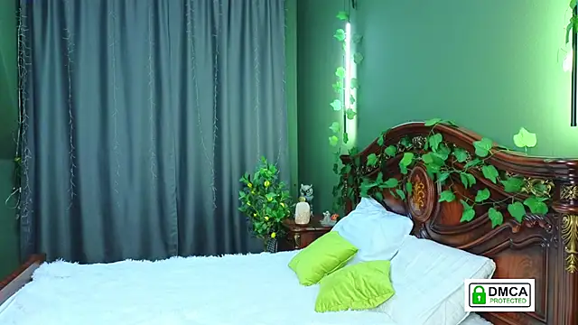 Charlotte wow online show from March 2025 07:58:02 PM