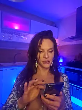 Snapshot of Luna_Kitanna chatting on December 2024 10:14:02 PM Luna Kitanna online show from December 2024 10:14:02 PM