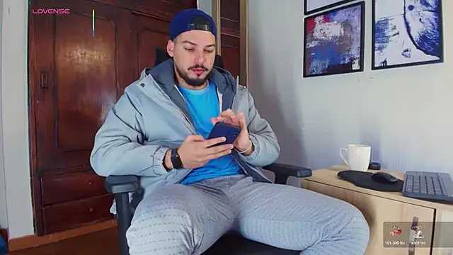 HenryBenso online show from November 2025 09:59:01 AM