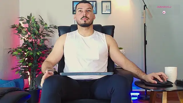 HenryBenso online show from January 2026 05:38:01 PM