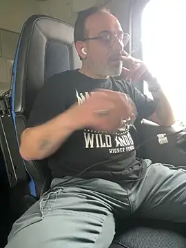 dzhakar online show from February 2026 12:32:01 PM