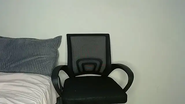 Perqueen online show from March 2025 01:23:01 PM