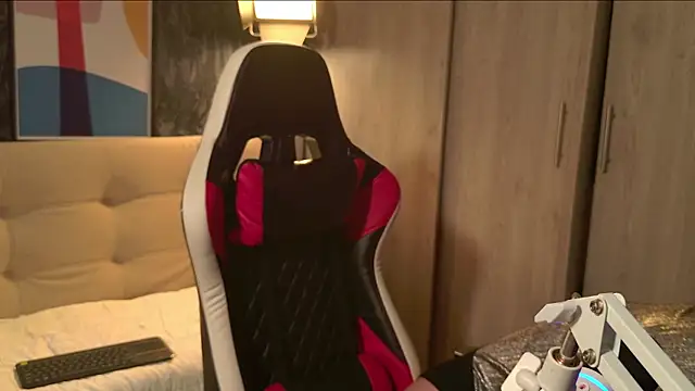 Snapshot of bigboottyxxx chatting on November 2025 03:05:01 AM bigboottyxxx online show from November 2025 03:05:01 AM