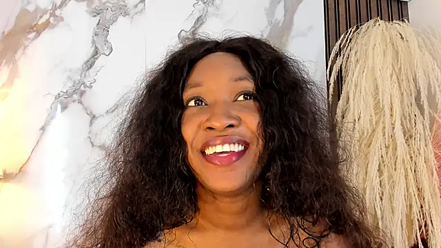 aidaadams online show from February 2025 05:54:02 PM