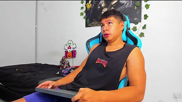 Bray Kevin online show from February 2025 12:49:01 AM