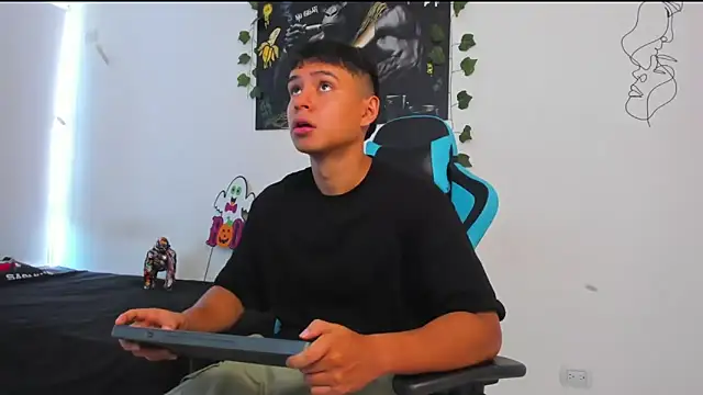 Bray Kevin online show from February 2025 09:16:01 PM