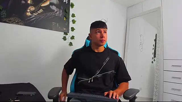 Bray Kevin online show from March 2025 12:22:02 AM