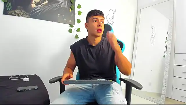 Bray Kevin online show from March 2025 04:43:02 PM