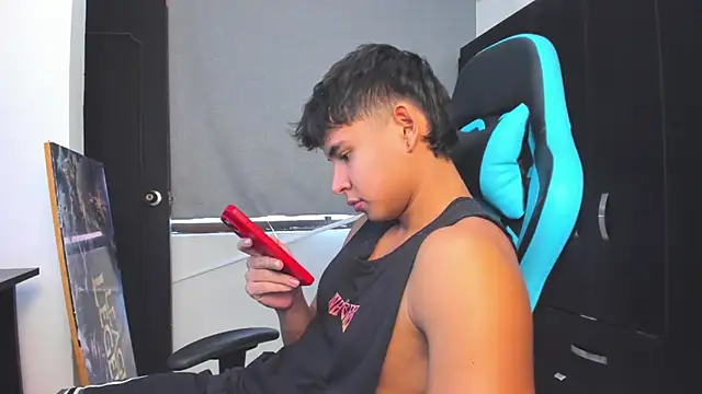 Bray Kevin online show from November 2025 07:46:02 PM