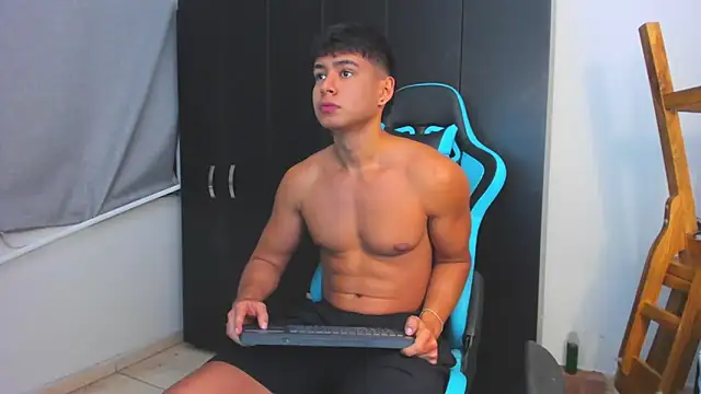 Bray Kevin online show from November 2025 11:42:02 PM