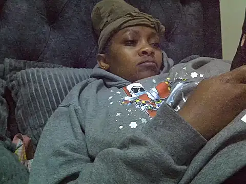 Snapshot of Brown_sexy chatting on November 2025 06:30:01 PM Brown sexy online show from November 2025 06:30:01 PM