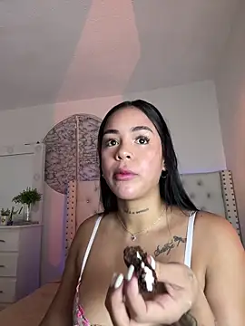 IsabelaVanegas  online show from September 2025 03:27:02 PM