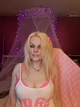 Snapshot of Angeldevilus chatting on February 2026 12:17:01 AM Angeldevilus online show from February 2026 12:17:01 AM