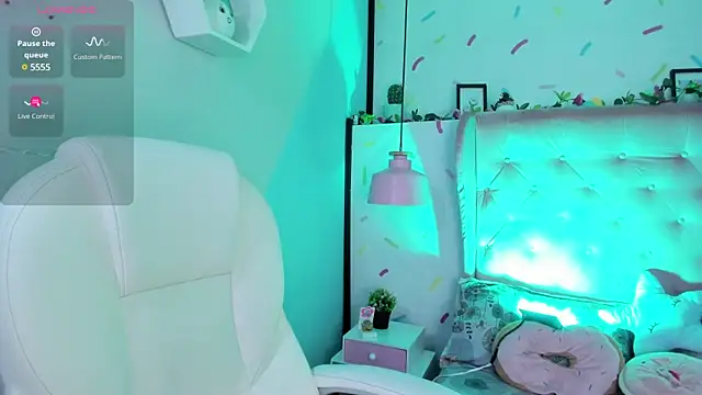  cloe martinez online show from March 2025 09:16:01 PM