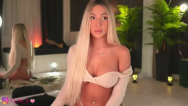 Snapshot of violettabunny03 chatting on November 2025 11:07:02 PM violettabunny03 online show from November 2025 11:07:02 PM