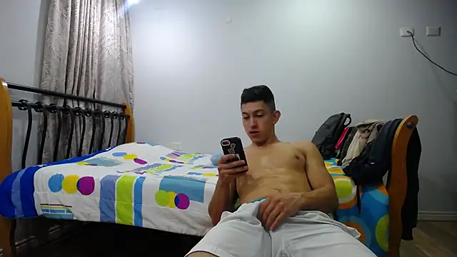 Iam yourbabyprincess XD online show from March 2025 05:00:02 AM