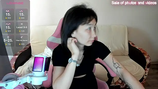 SaraXray online show from September 2025 03:30:02 AM