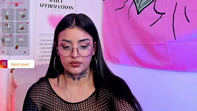 Snapshot of Hinataw33d01 chatting on March 2025 12:53:01 AM Hinataw33d01 online show from March 2025 12:53:01 AM