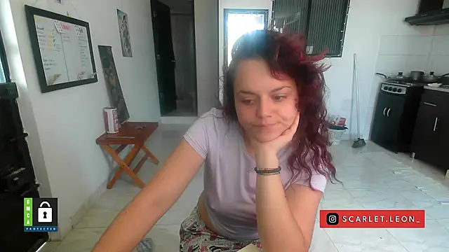 Scarletleon77 online show from February 2026 03:55:01 PM