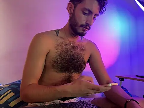 Snapshot of axel_giracr chatting on December 2024 07:48:02 PM axel giracr online show from December 2024 07:48:02 PM